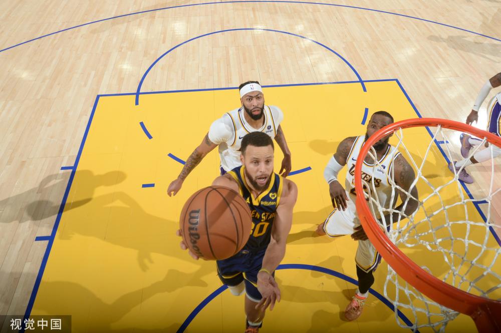 从她的动作 从她的动作