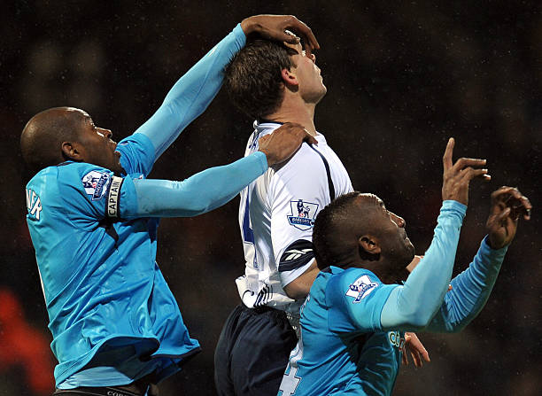 进相关谈判 进相关谈判